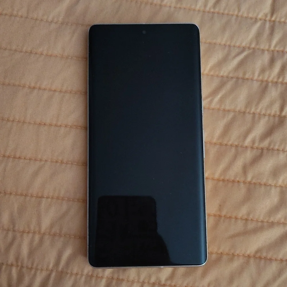 Google Pixel 7 pro 512 gb bundle
